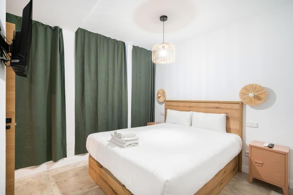 Nice Flat In Lavapies At Street Level S23A Madri Exterior foto