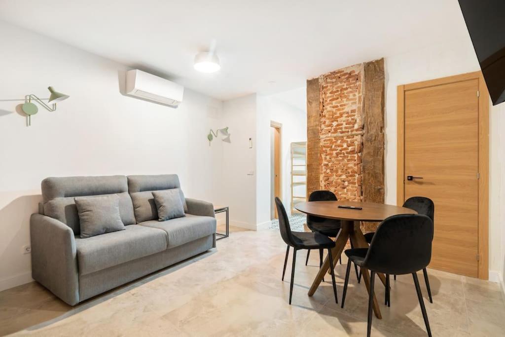 Nice Flat In Lavapies At Street Level S23A Madri Exterior foto