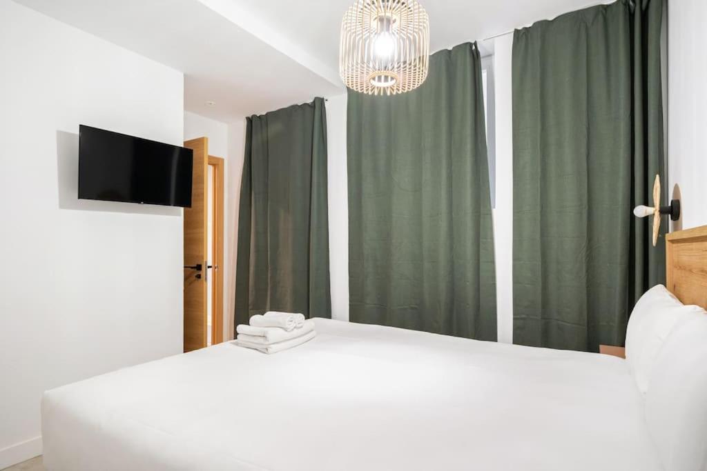 Nice Flat In Lavapies At Street Level S23A Madri Exterior foto