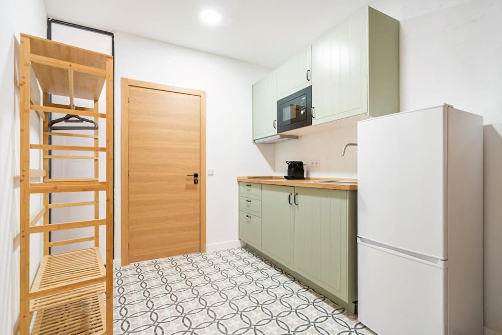 Nice Flat In Lavapies At Street Level S23A Madri Exterior foto
